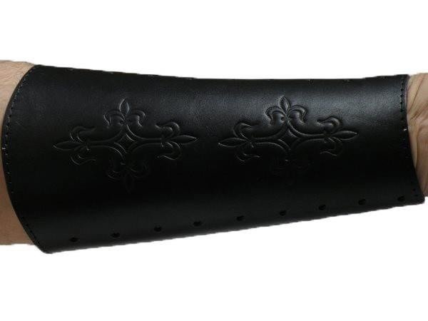 Ochrona przedramienia Herbis typ 3 mocowana na gumkę