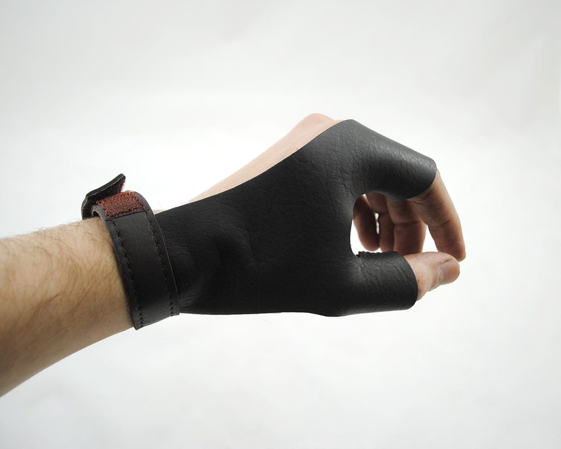 Herbis 5 tipo šaudymo iš lanko pirštinės